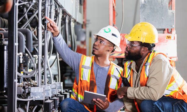 Best Electrical Contractors for Businesses  in Winterset, IA